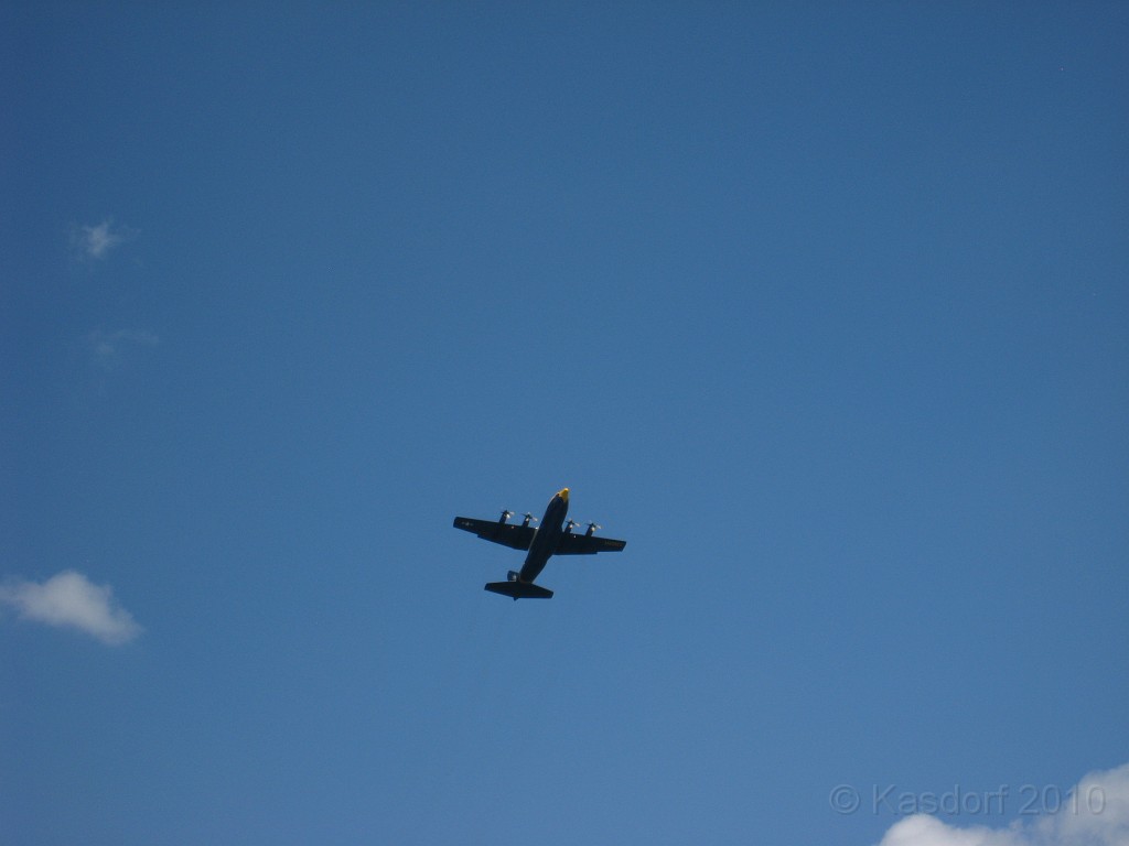 Michigan TC 2010-07 1505.jpg - The Michigan West Coast Tour of July 2010. From Luddington State Park to Traverse City for the Cherry Festival!